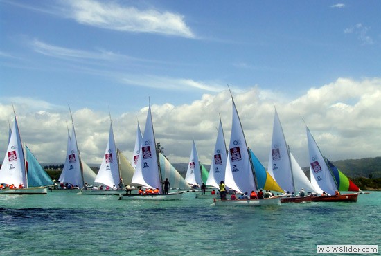 A regatta organized by Rotary and Rotaract clubs in Mauritius promotes the End Polio Now message.